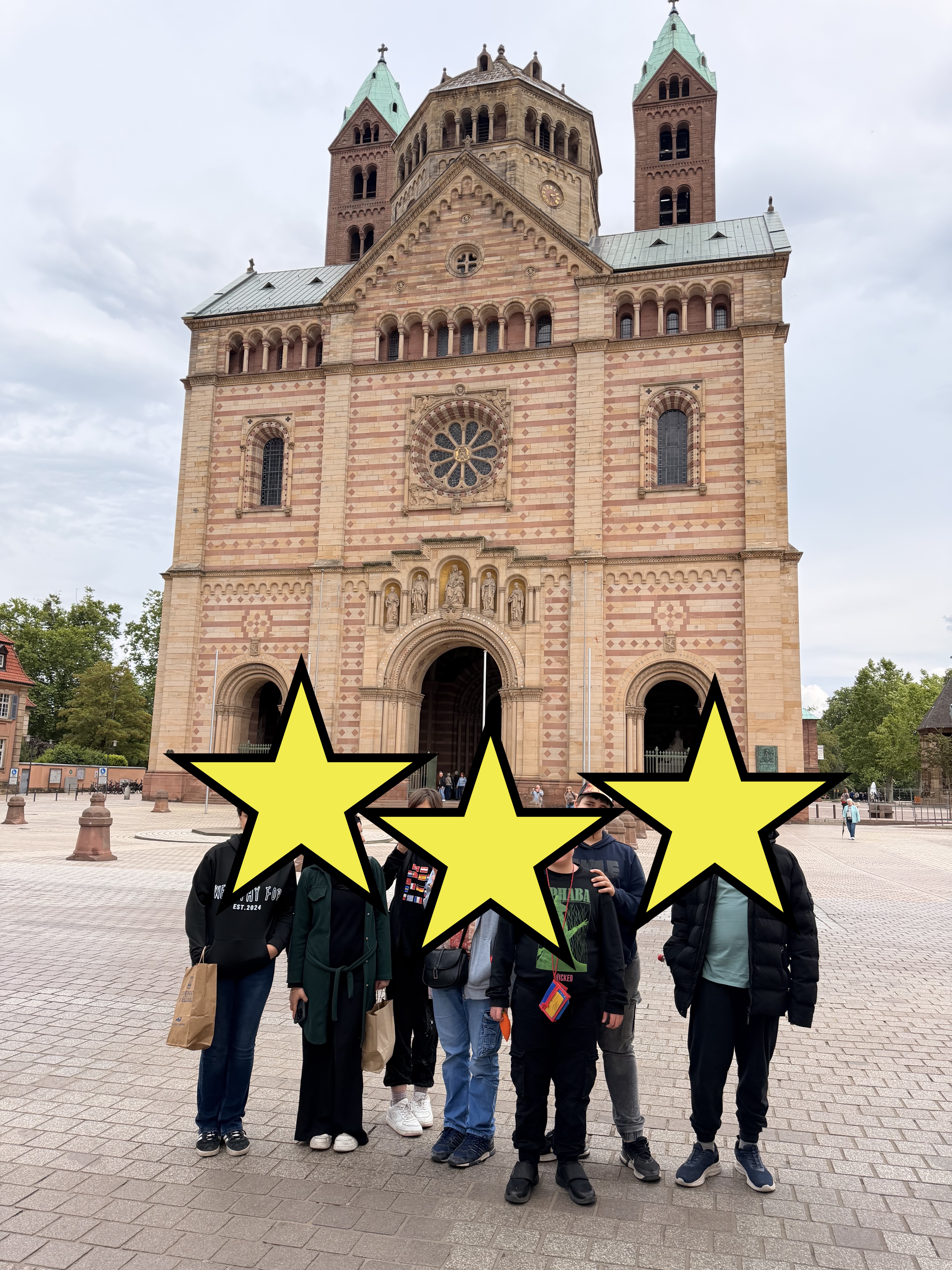 Klassenfahrt der E10 ins Plopsaland Haßloch und ins Sea Life Speyer - Bild 4